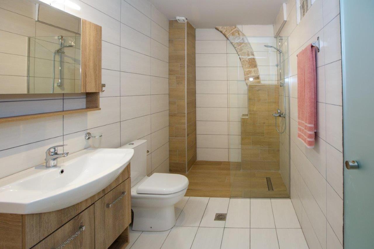 Οniro Comfort Living Ioannina Eksteriør billede